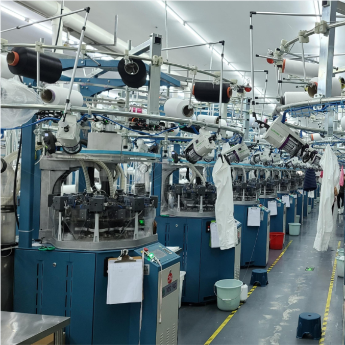 Seamless leggings production machine